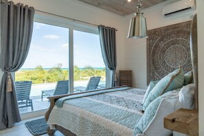 4 bedrooms, in-room safe, iron/ironing board, free WiFi
