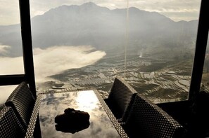 Dining - Beyond the Could Inn (Yuanyang)