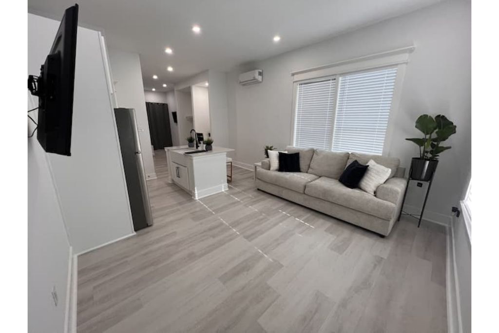 East Downtown Pied-à-terre Unit #1