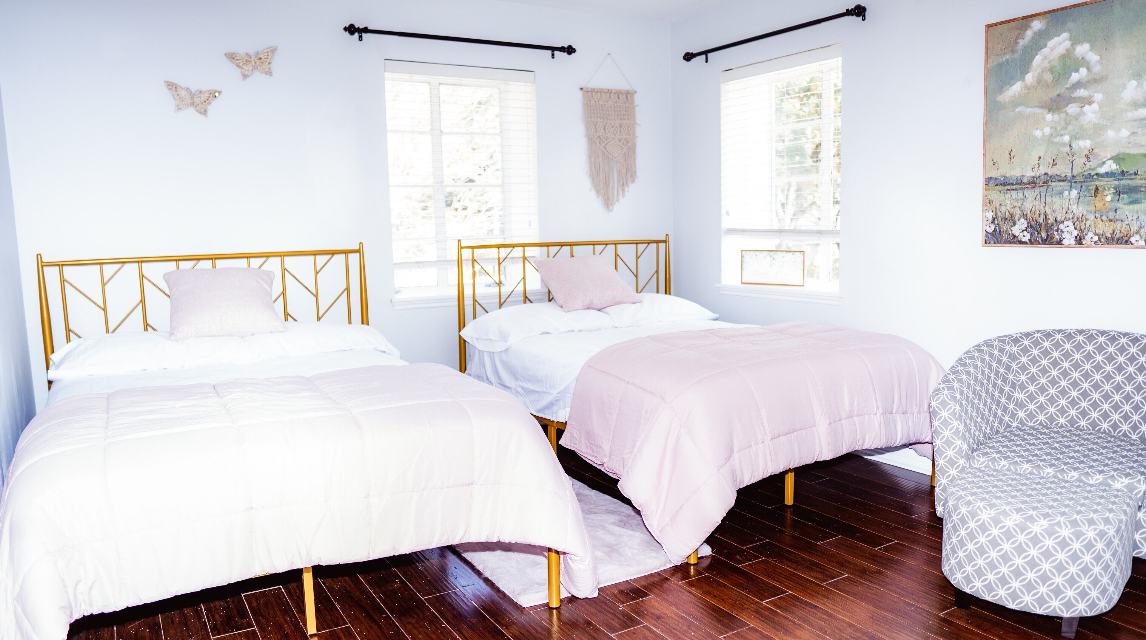 Beautiful 4Bedroom | King Suite | BBQ Grill