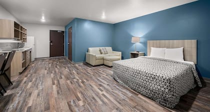 Woodspring Suites Dearborn - Detroit
