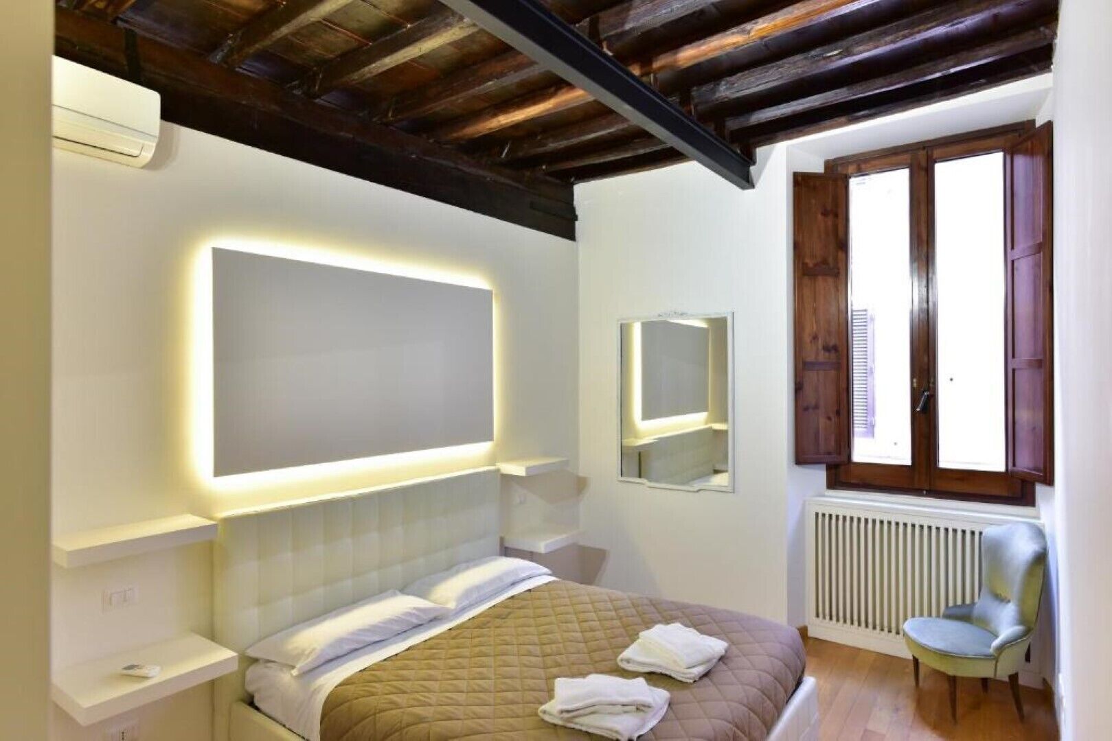 2 camere, ferro/asse da stiro, culla da viaggio, Wi-Fi gratuito