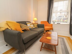 Living area - Oyster Catchers (Watchet)