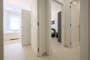 2 slaapkamers, een strijkplank/strijkijzer, gratis wifi, beddengoed