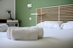 2 dormitorios, tabla de planchar con plancha, wifi gratis y ropa de cama