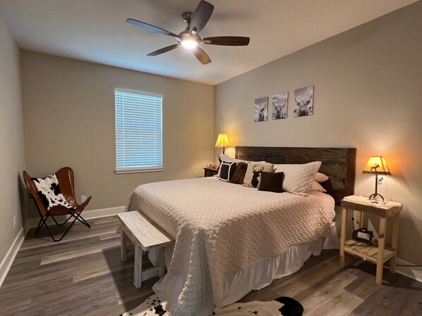 2 bedrooms, iron/ironing board, free WiFi, bed sheets