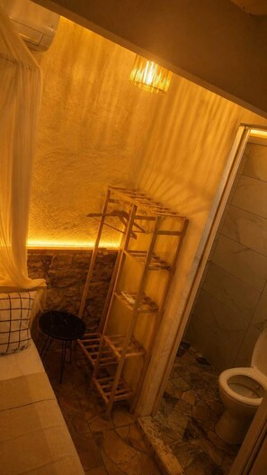 Economy Room, Non Smoking, Ensuite | Egyptian cotton sheets, premium bedding, individually decorated - Usta x Cirak Butik Otel (Cesme)
