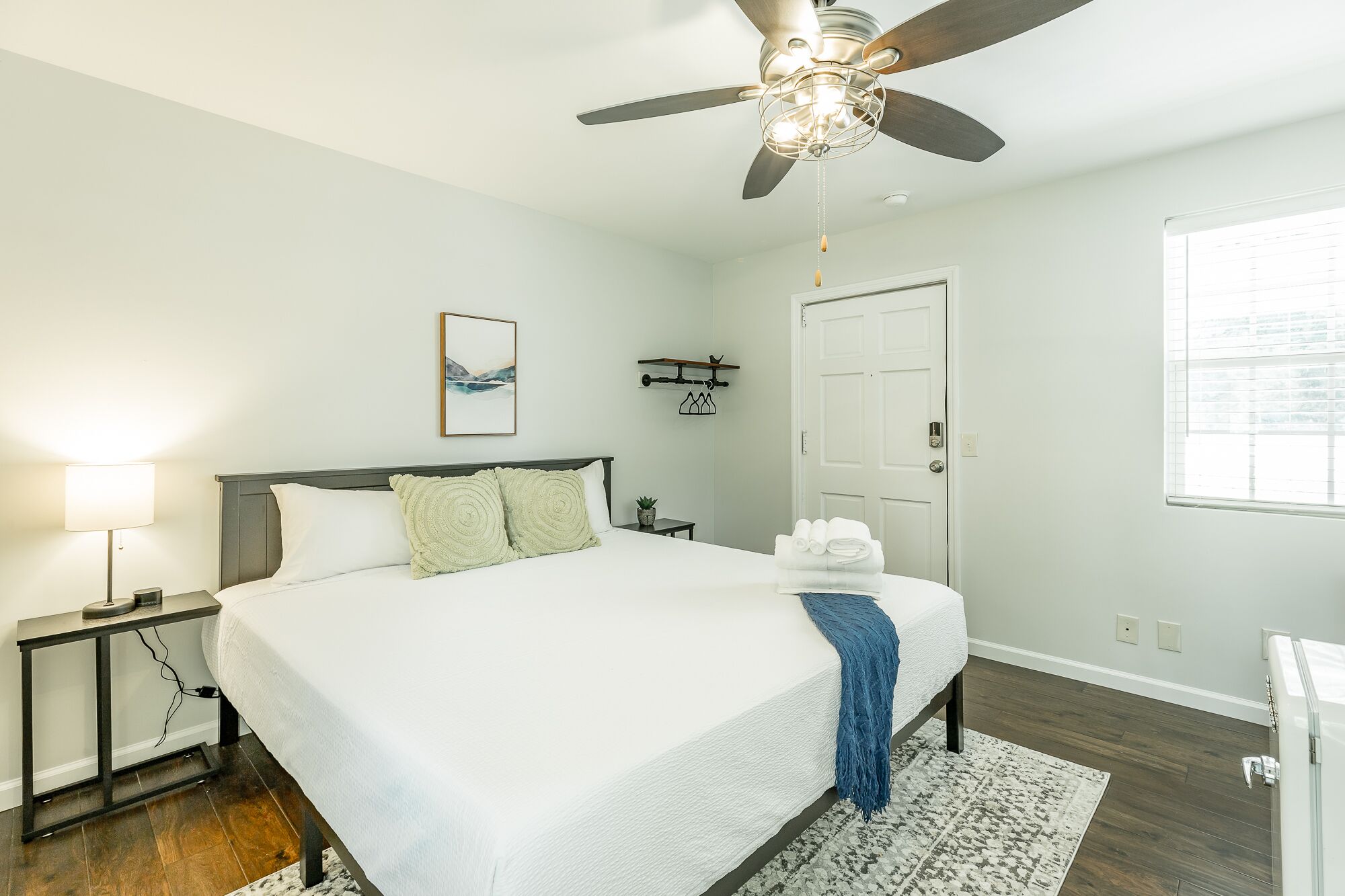 13: The Eero Room - A PMI Scenic City Vacation Rental