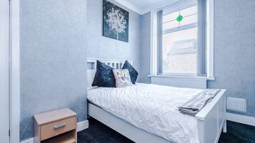 Rumah | 3 kamar tidur, setrika/meja setrika, dan Wi-Fi gratis