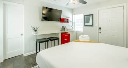 14: The Nelson Room - A PMI Scenic City Vacation Rental