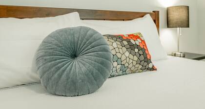 14: The Nelson Room - A PMI Scenic City Vacation Rental