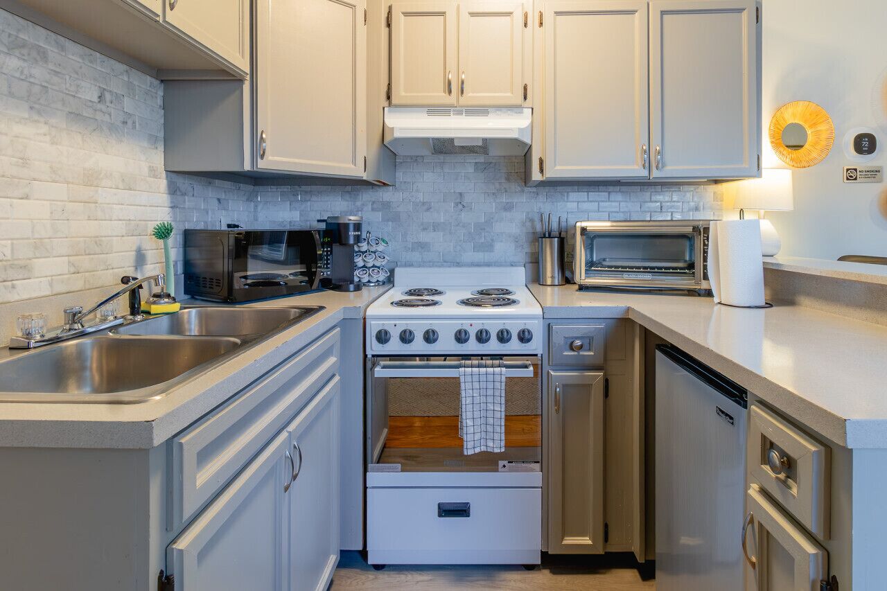 Hale A · Cheerful 2-bedroom home close to everything