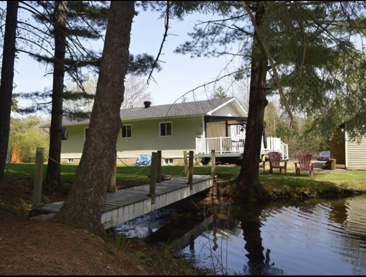 Charming Eastern Township Home