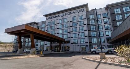 Sandman Signature Dartmouth Hotel & Suites