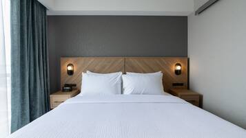 Standard Suite, 1 King Bed with Sofa bed, Kitchen