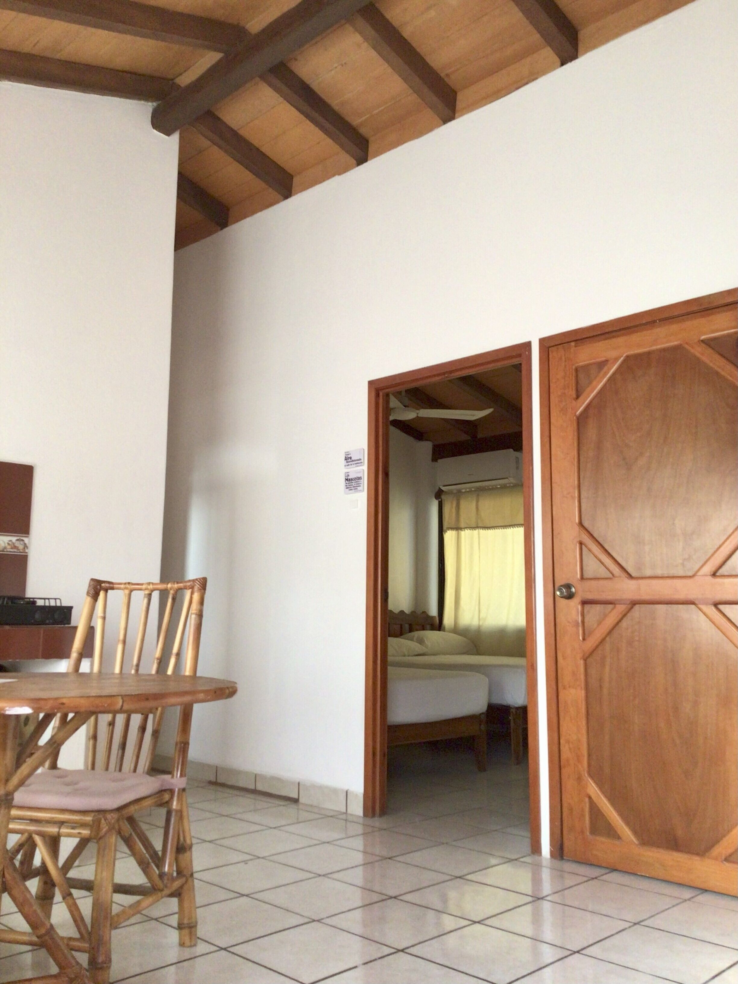 Wi-Fi gratuit, draps fournis