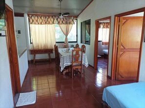 Family Bungalow | Free WiFi, bed sheets - Hotel Villa Tulipanes (Zihuatanejo)