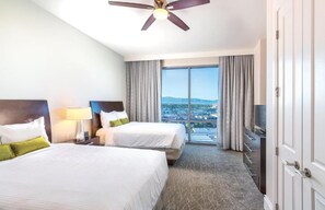 2 chambres, coffres-forts dans les chambres, Wi-Fi, draps fournis
