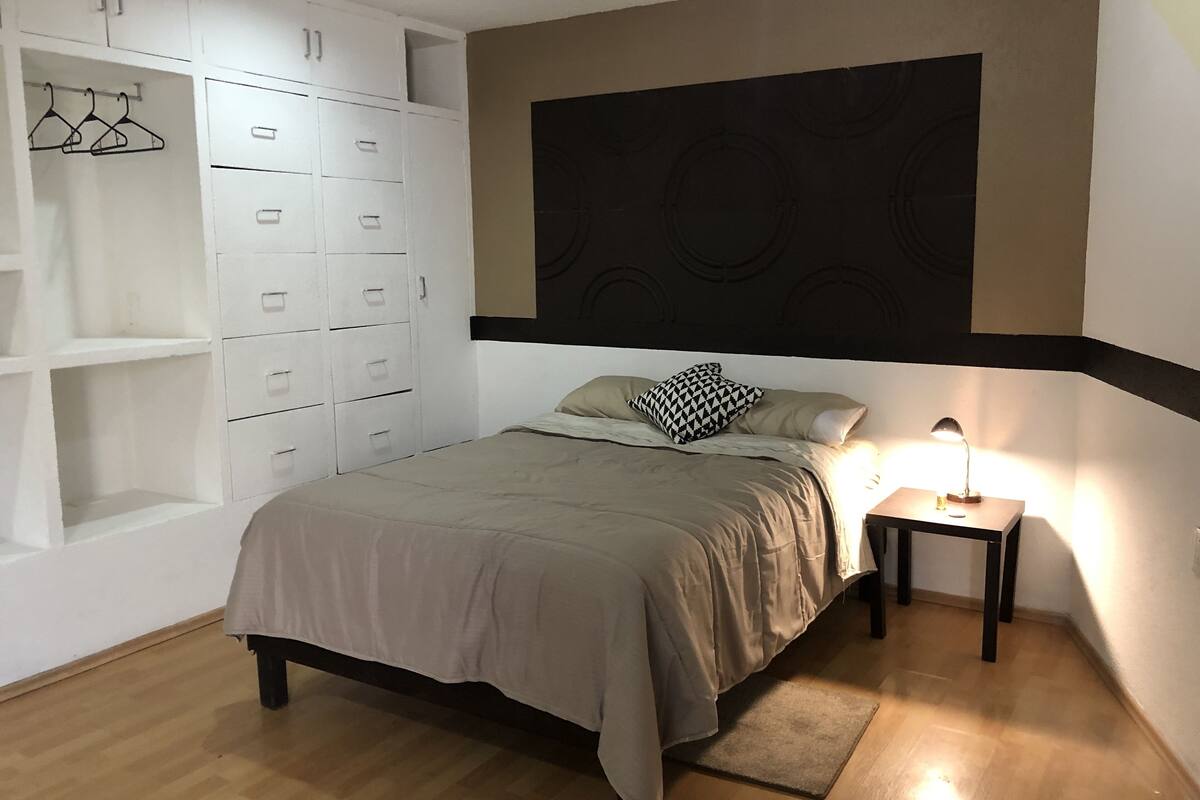 Blackout drapes, soundproofing, WiFi (free)
