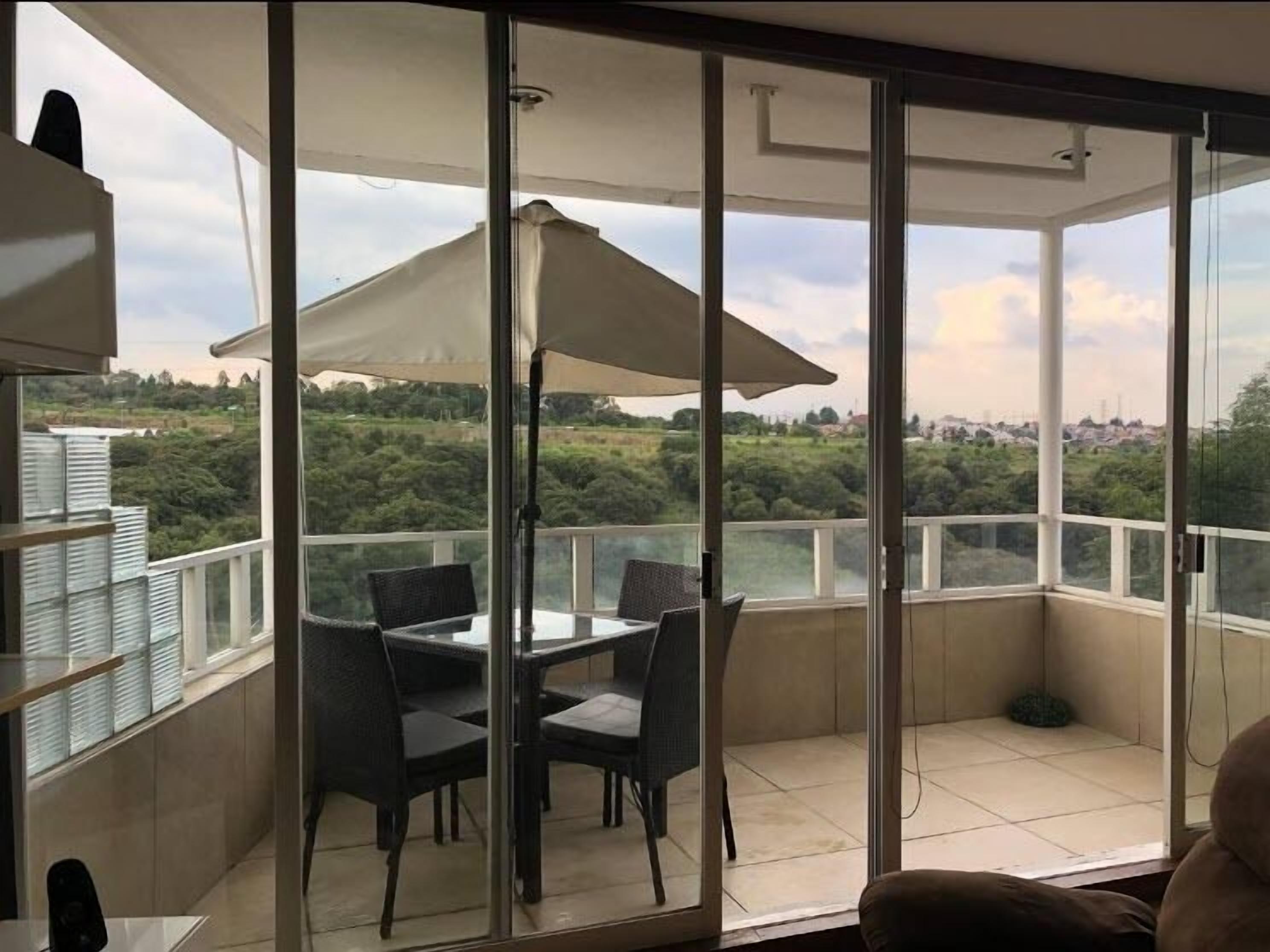 Master Suite | Cortinas blackout, insonorización y wifi gratis 