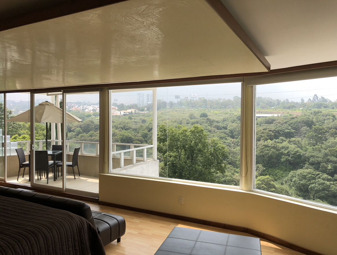 Master Suite | Blackout drapes, soundproofing, free WiFi