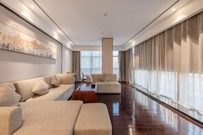 Room - Qianmen Holiday Inn (Zhuhai City Rail Mingzhu Station) (Zhuhai)