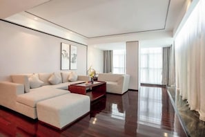 Room - Qianmen Holiday Inn (Zhuhai City Rail Mingzhu Station) (Zhuhai)