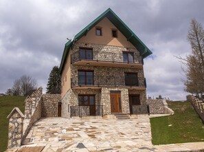 Exterior - Alpine Studio Escapes in Zabljak (Kovacka Dolina)