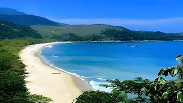 Na praia
