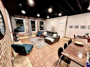 Interior - The Loft On Broad - Gadsden’s First Downtown Loft (Gadsden)