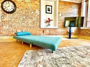 Interior - The Loft On Broad - Gadsden’s First Downtown Loft (Gadsden)
