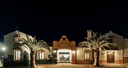 Cubo's El Baldio Country House - Setenil Bodegas / pastureland / rural / private pool / air conditioning / free Wi-Fi