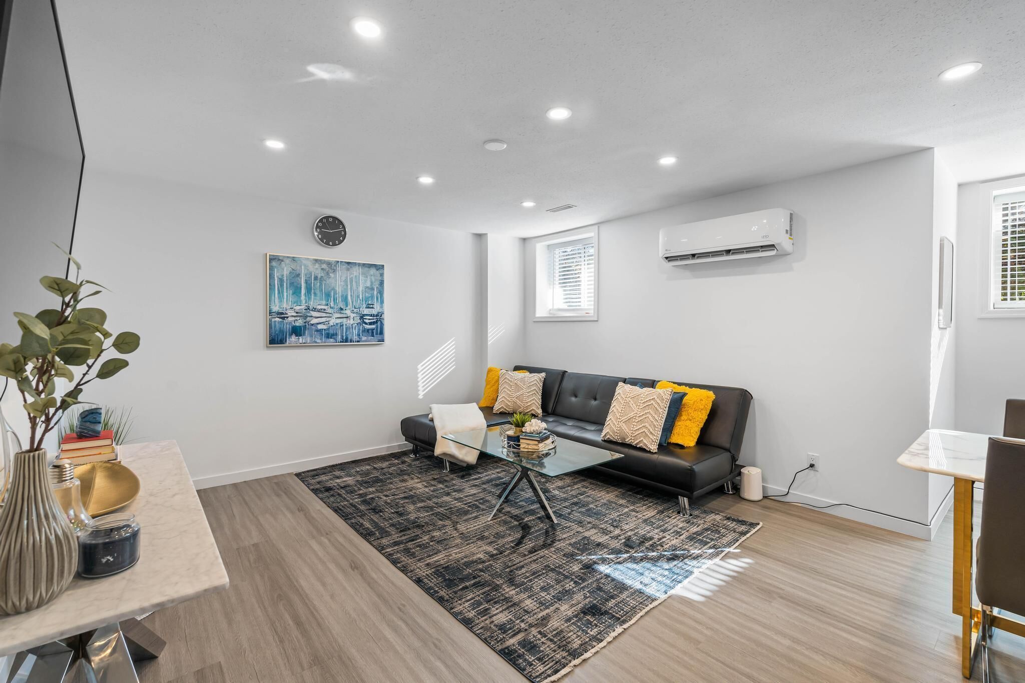 Modern 3 Bedrooms Suite