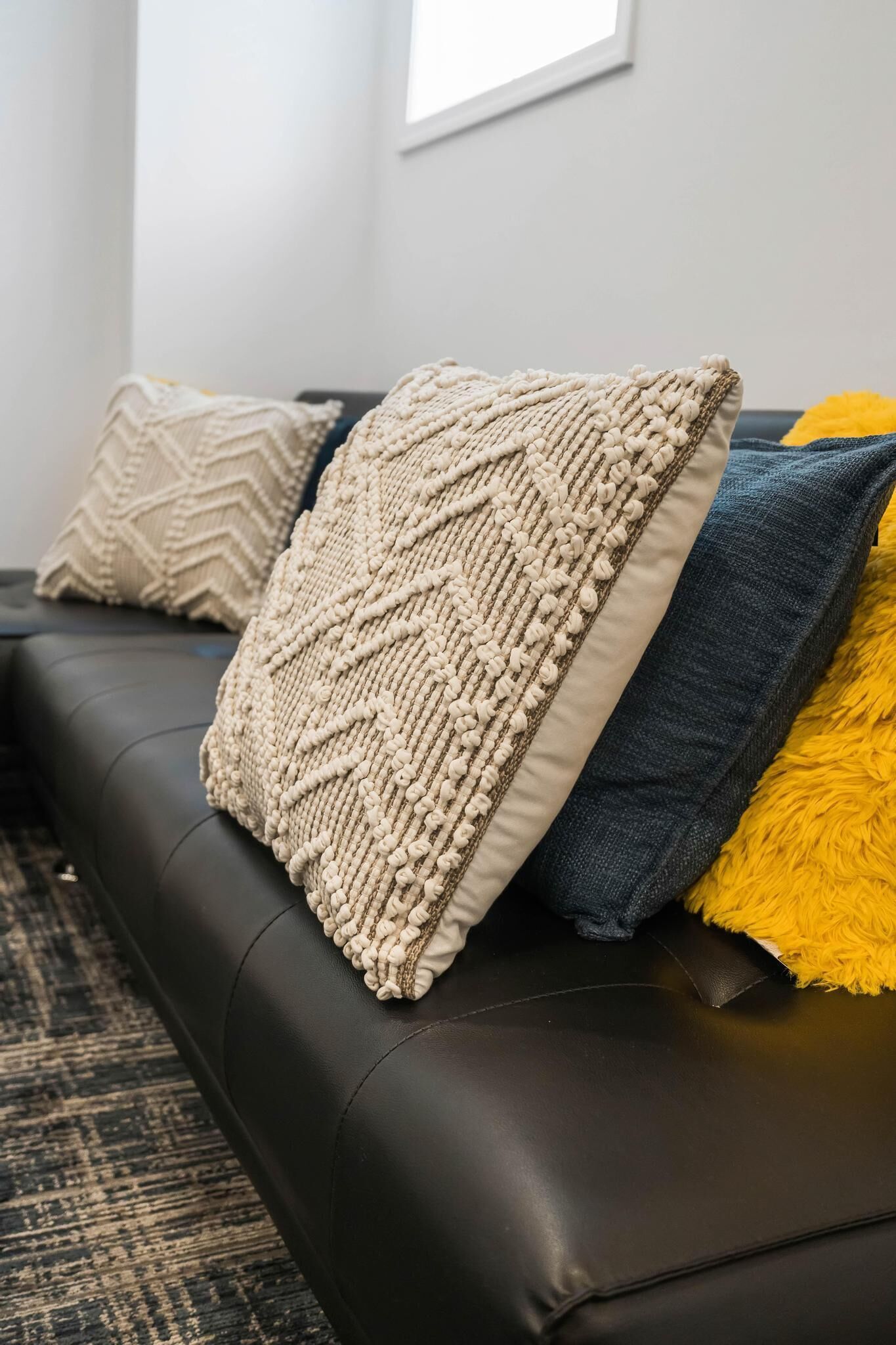 Modern 3 Bedrooms Suite