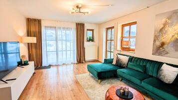 Smart TV, books, video library