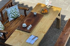 屋外ダイニングエリア