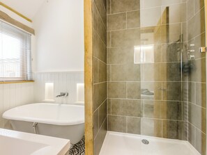 Towels - 3 bedroom accommodation in Rackenford, near Tiverton (Rackenford, near Tiverton)