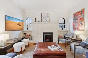 Interior - The Goodrich House 4 bdrm/ 2 bath home (Saint Paul)