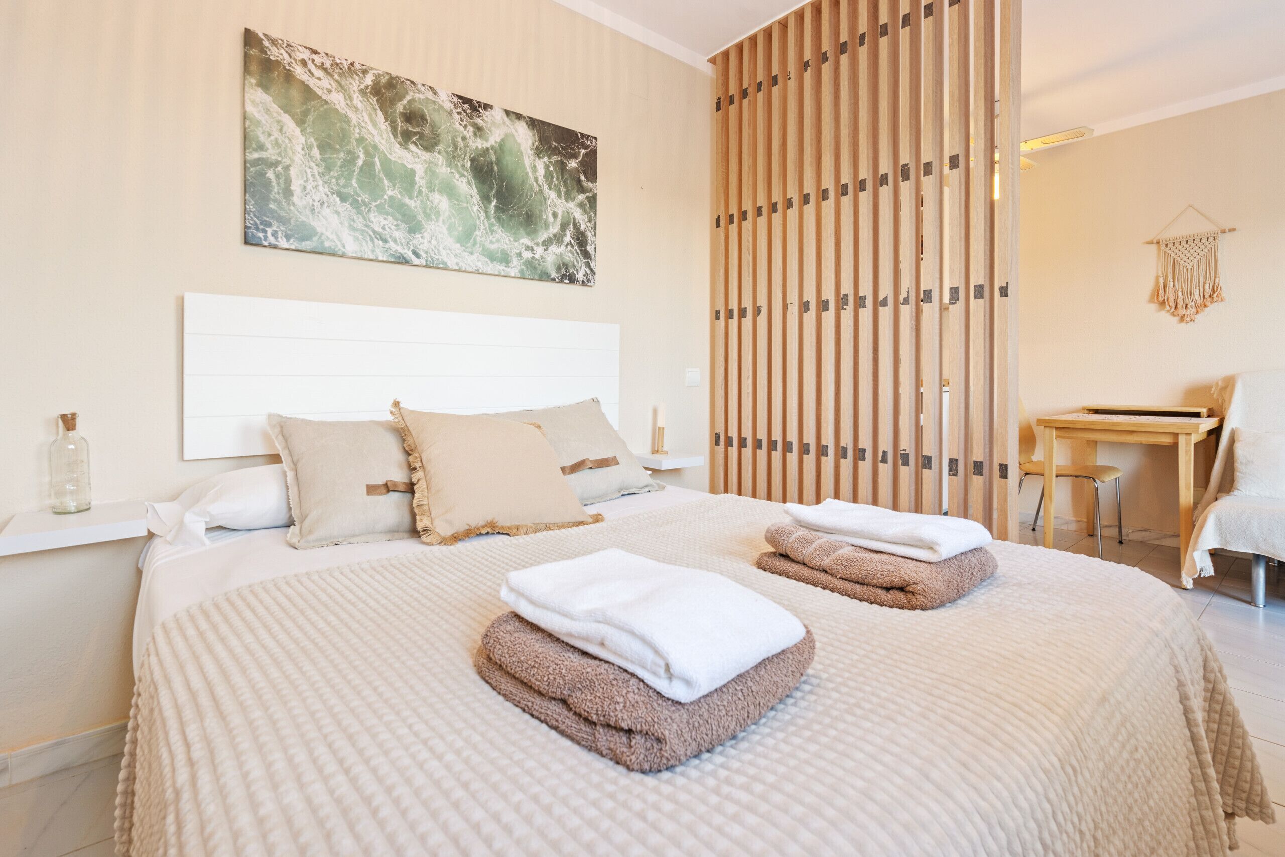 Wi-Fi gratuit, draps fournis