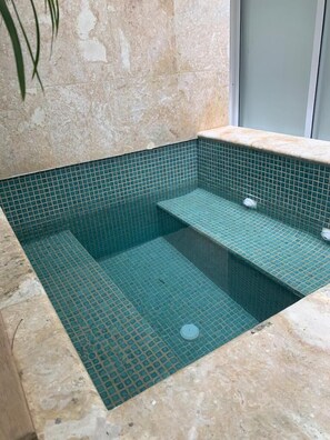 Exterior - Punta Cana 2BR apt with private jacuzzi (Punta Cana)
