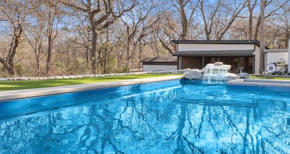 Uncommon Grounds Estate