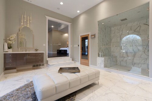 Uncommon Grounds Estate