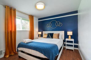 3 soverom, skrivebord, wi-fi (inkludert) og sengetøy