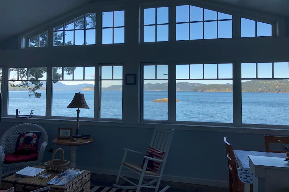 Friday Harbor Airbnb & Cheap Cabin Rentals from 93 AirCabins