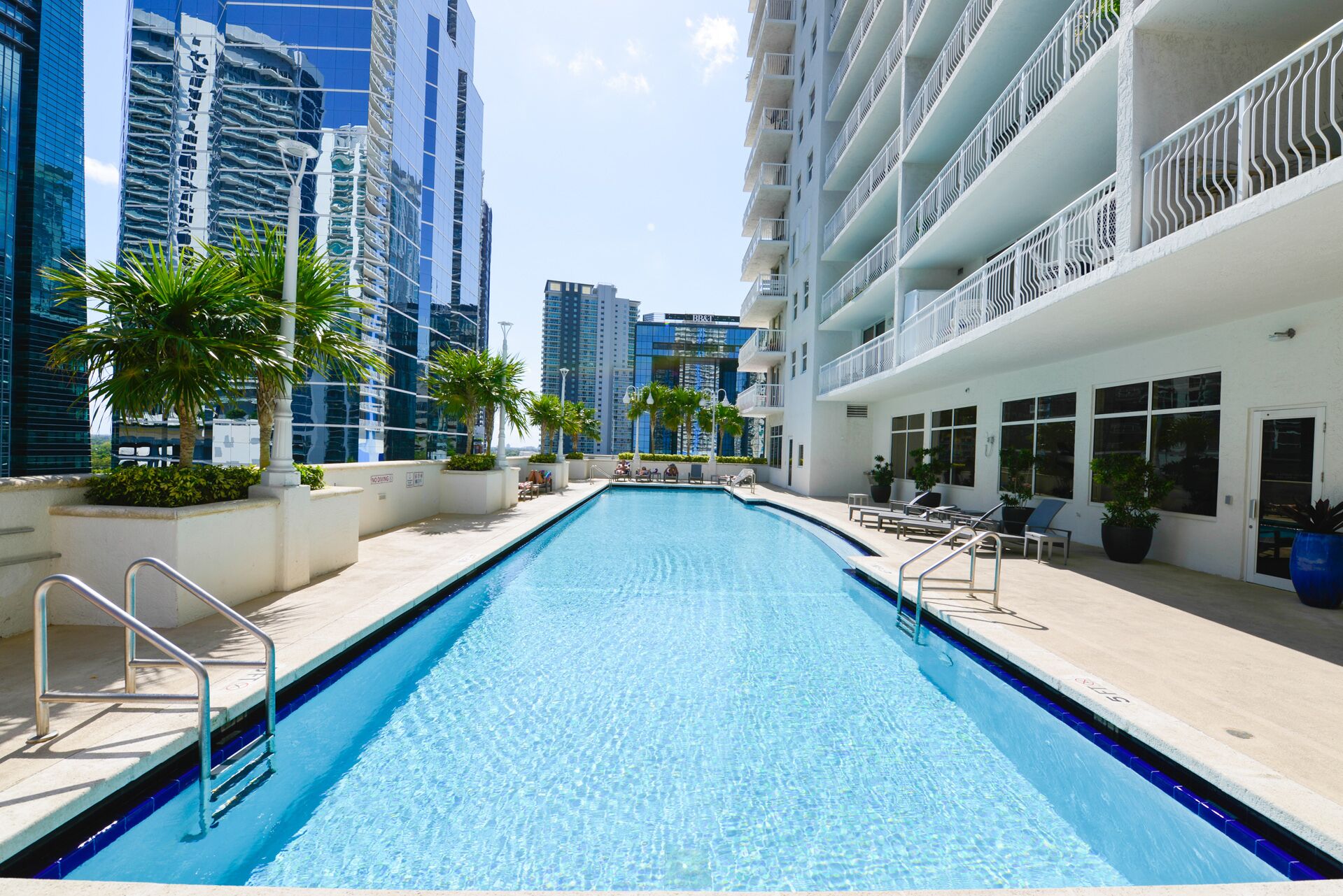 Direct Ocean views 3BR Condo at Brickell