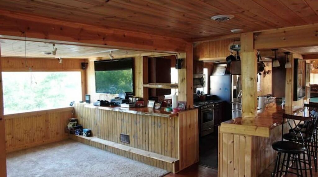 Wonderful Waterfront home