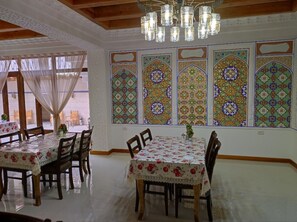 TV - Nostalgia boutique hotel (Bukhara)