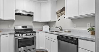 Sunrise Condo in Convenient Provo Location