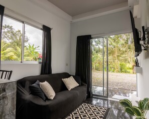 Living area - Only 20 minutes away from La Fortuna! The Villa is waiting for you! (La Tigra)