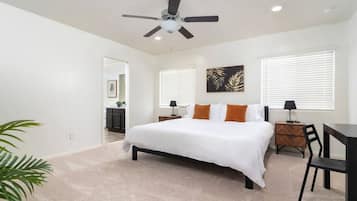 4 habitaciones, escritorio, tabla de planchar con plancha y wifi